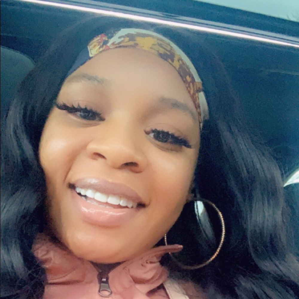 Meet your Posher, Stacey